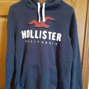 Hollister med blue sweatshirt